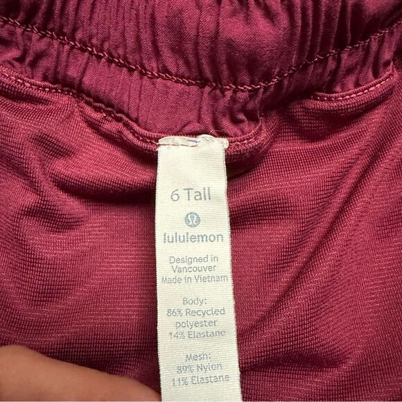 Lululemon Athletica Burgundy Running shorts size 6 - Picture 2 of 6